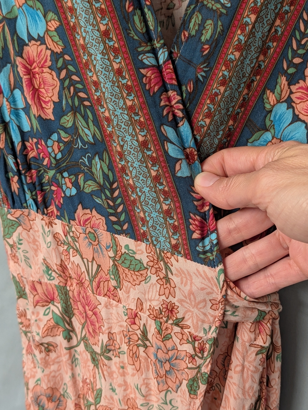Bohemian Peach Floral Wrap And Tie Maxi Dress with Contrasting Border Size L - Picture 6 of 16